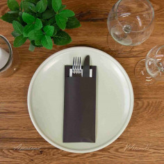 Kapsa na příbor papírová s ubrouskem černá, 20x8, 5cm, 500 ks, Mank 2